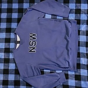 Y2k. Nike Sportswear. Heavyweight crewneck. 2 pockets. Size XL Navy Blue